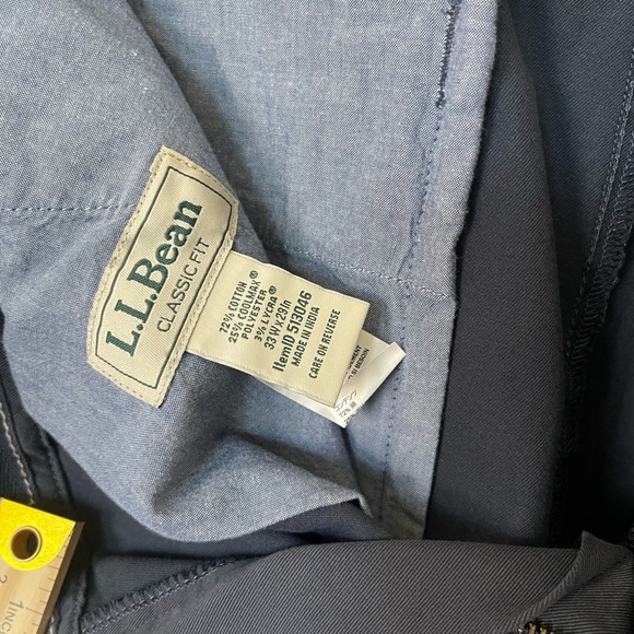 NWT L.L. Bean Comfort Stretch Chino Pant Navy 33 W x 29 In Carbon Navy - Picture 5 of 9